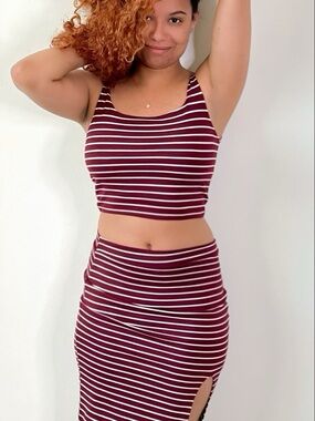 Vibrant Burgundy Midi Pencil Skirt Set w/Slit